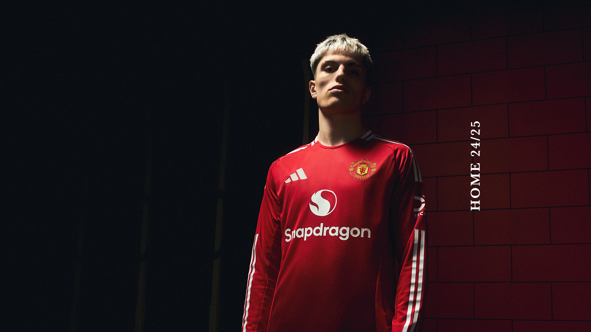 Dit is het nieuwe shirt van Manchester United.