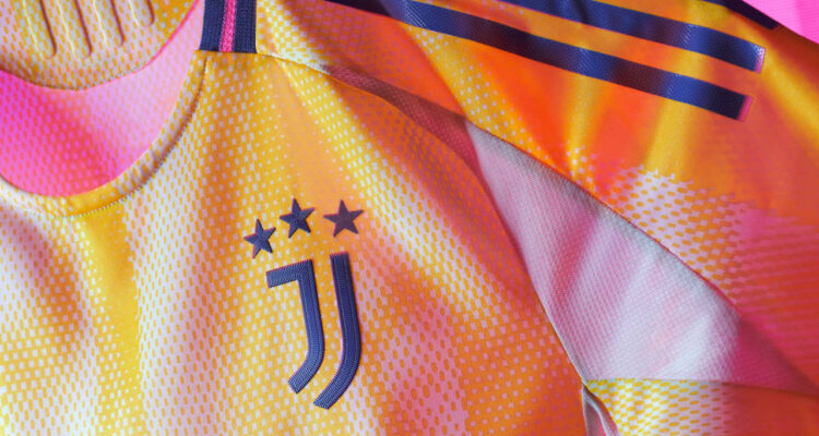 Juventus FC uitshirt 2024-25 hoofdfoto