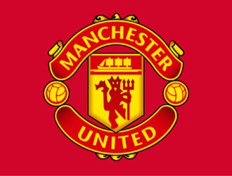 Rood Manchester United shirt met zwarte accenten en stadiongrafiek op de mouwen