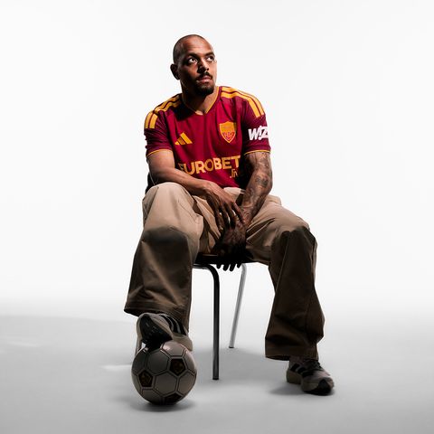 AS Roma thuisshirt 2026-2027 sfeerbeeld