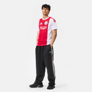 Ajax thuisshirt 2026/2027: tijdloos wit-rood-wit