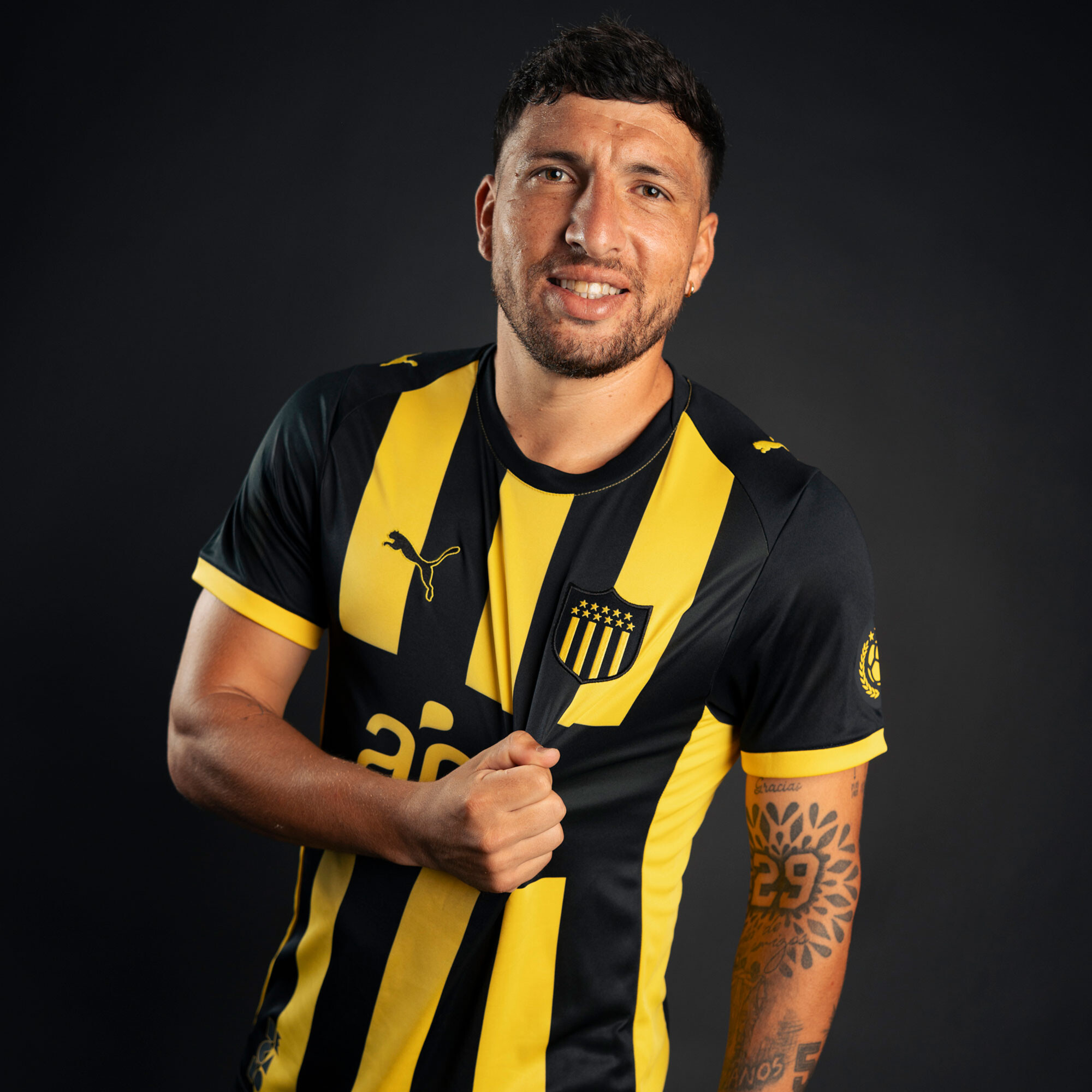 Peñarol thuisshirt 2026