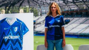 Een wit doek voor het Grenoble Foot 38 thuisshirt 2026-2027