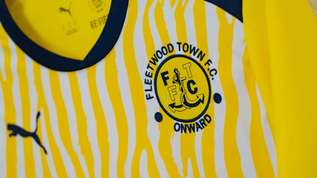 Fleetwood Town uitshirt 2026-2027