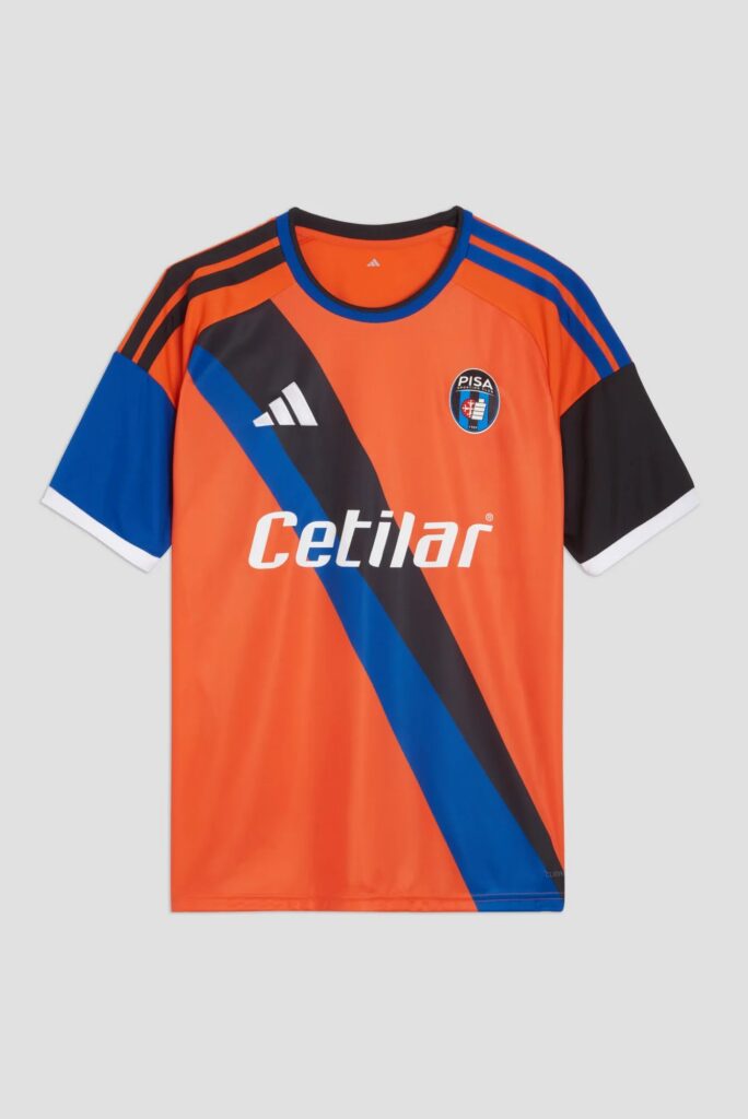 Pisa uitshirt 2026-2027 vooraanzicht