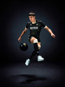 FC Nantes uitshirt 2026-2027 buigt de olifant in origami