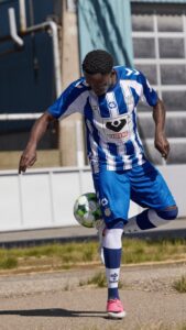 Clubmotto in de kraag van Esbjerg fB thuisshirt 2026-2027