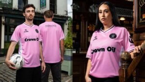 Roze Rochdale Uitshirt 2026-2027 Markeert Rentree