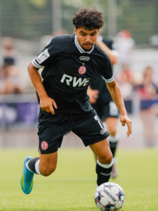 Sponsorwissel tekent Rot-Weiss Essen uitshirt 2026-2027