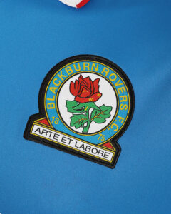 Imperial Mill op Blackburn Rovers thuisshirt 2026-2027