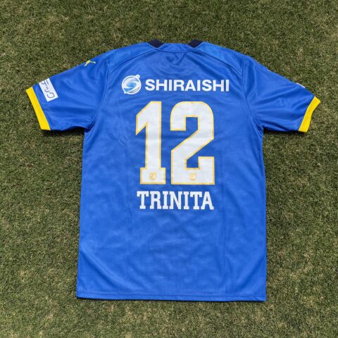 Oita Trinita thuisshirt 2026-2027