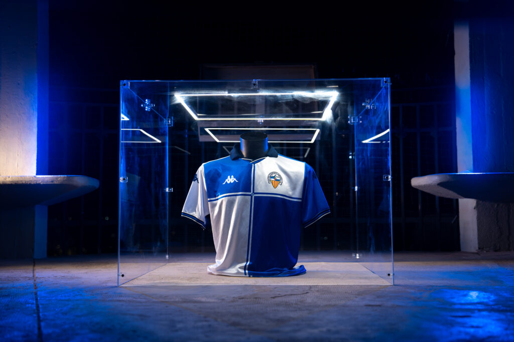 CE Sabadell thuisshirt 2026-2027
