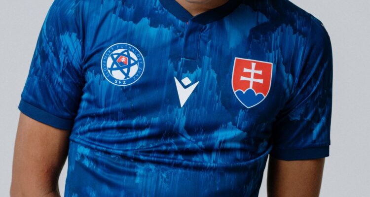Slowakije thuisshirt 2026-2027