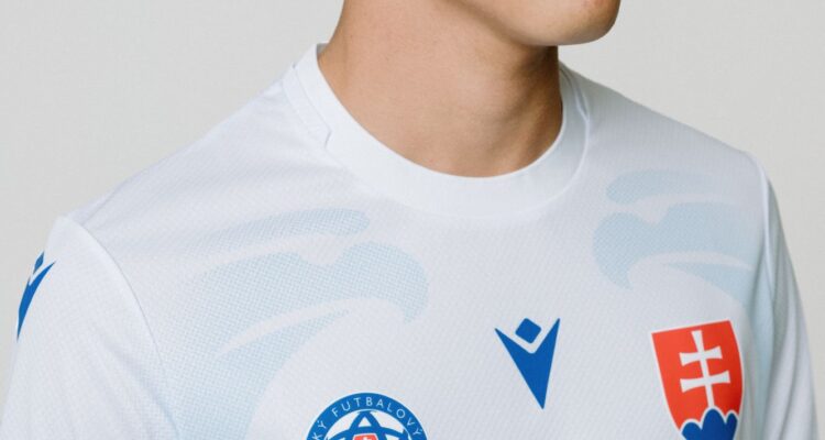 Slowakije uitshirt 2026-2027