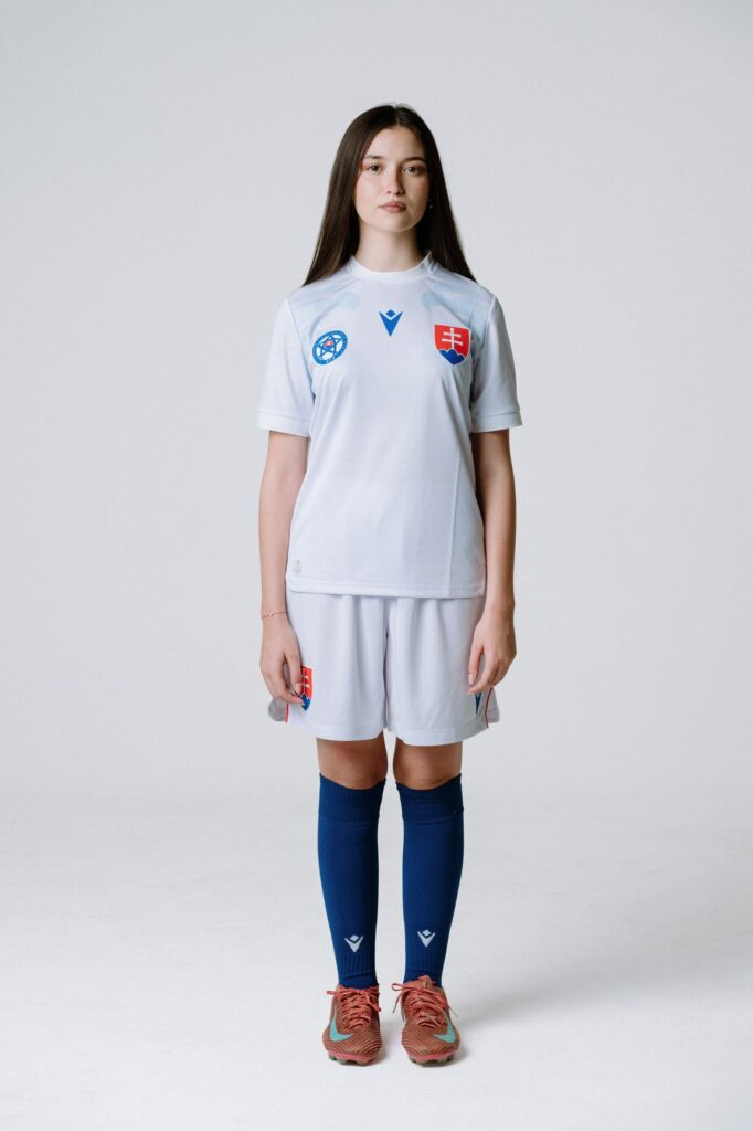 Slowakije uitshirt 2026-2027