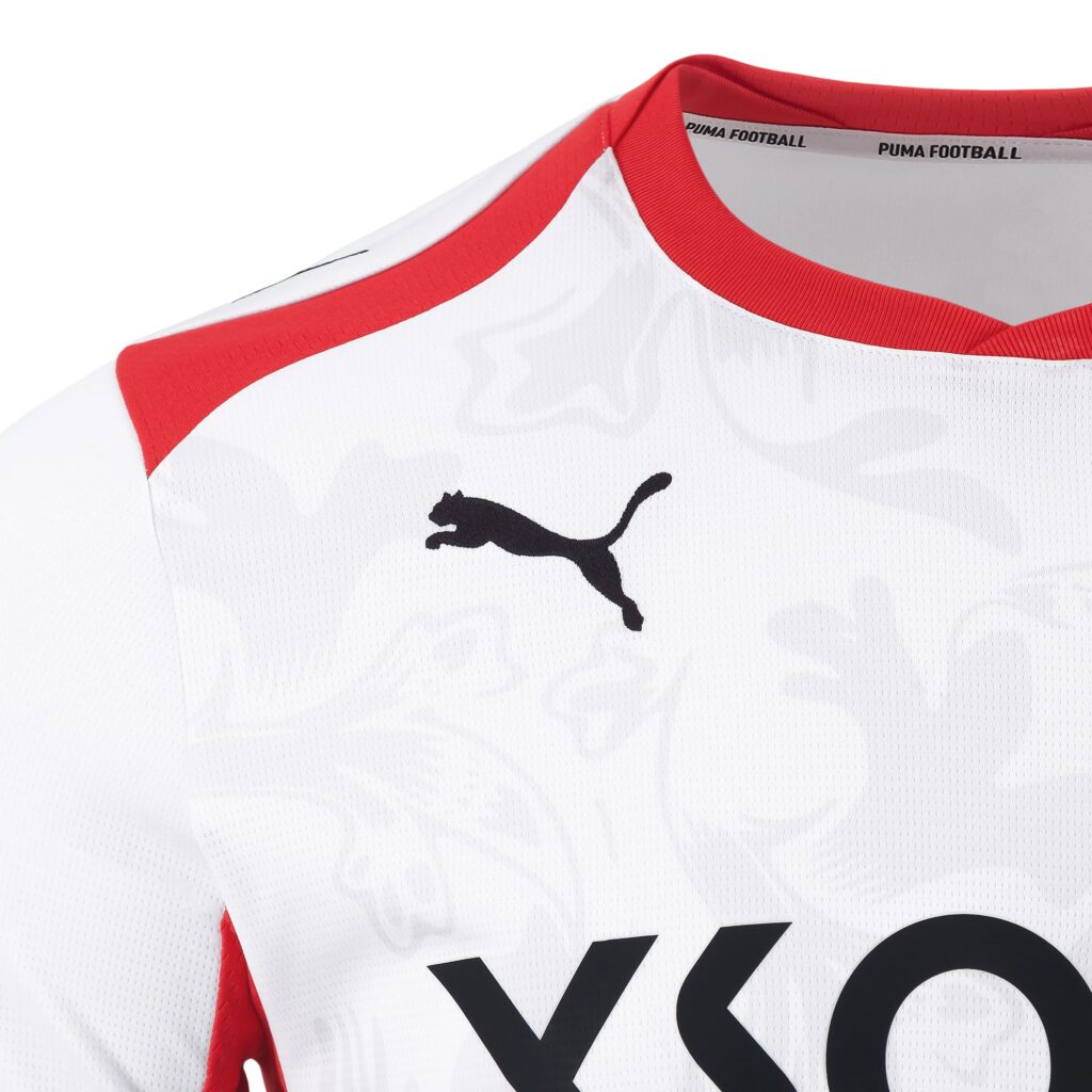 Stevenage thuisshirt 2026-2027