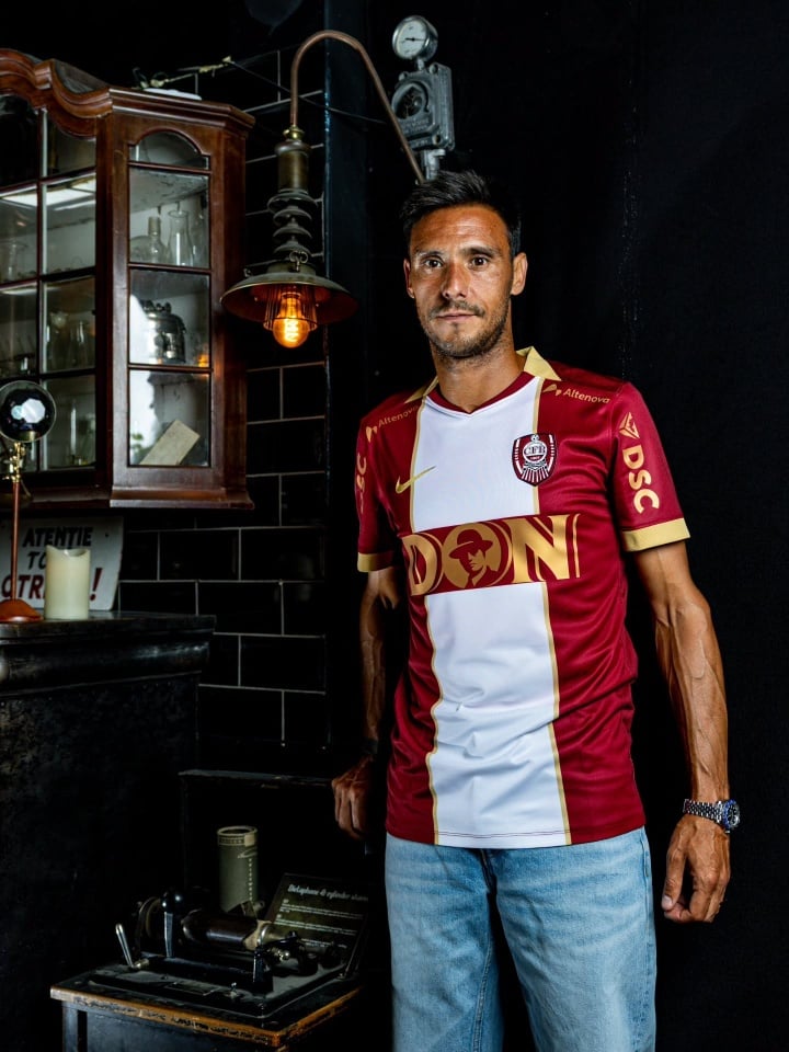 CFR Cluj thuisshirt 2026-2027