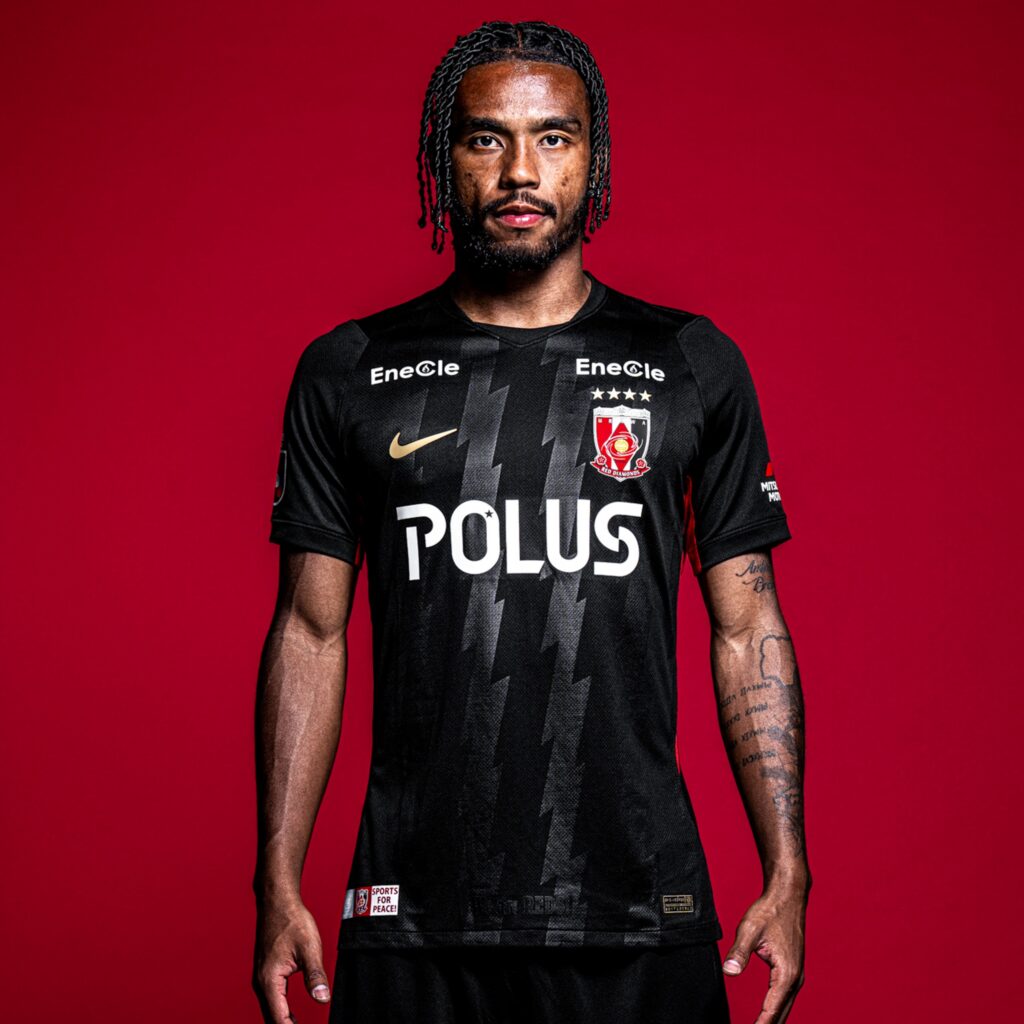Urawa Red Diamonds derde shirt 2026-2027