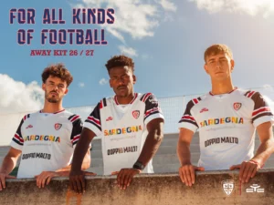 Raglan en football: Cagliari uitshirt 2026-2027 uit de VS
